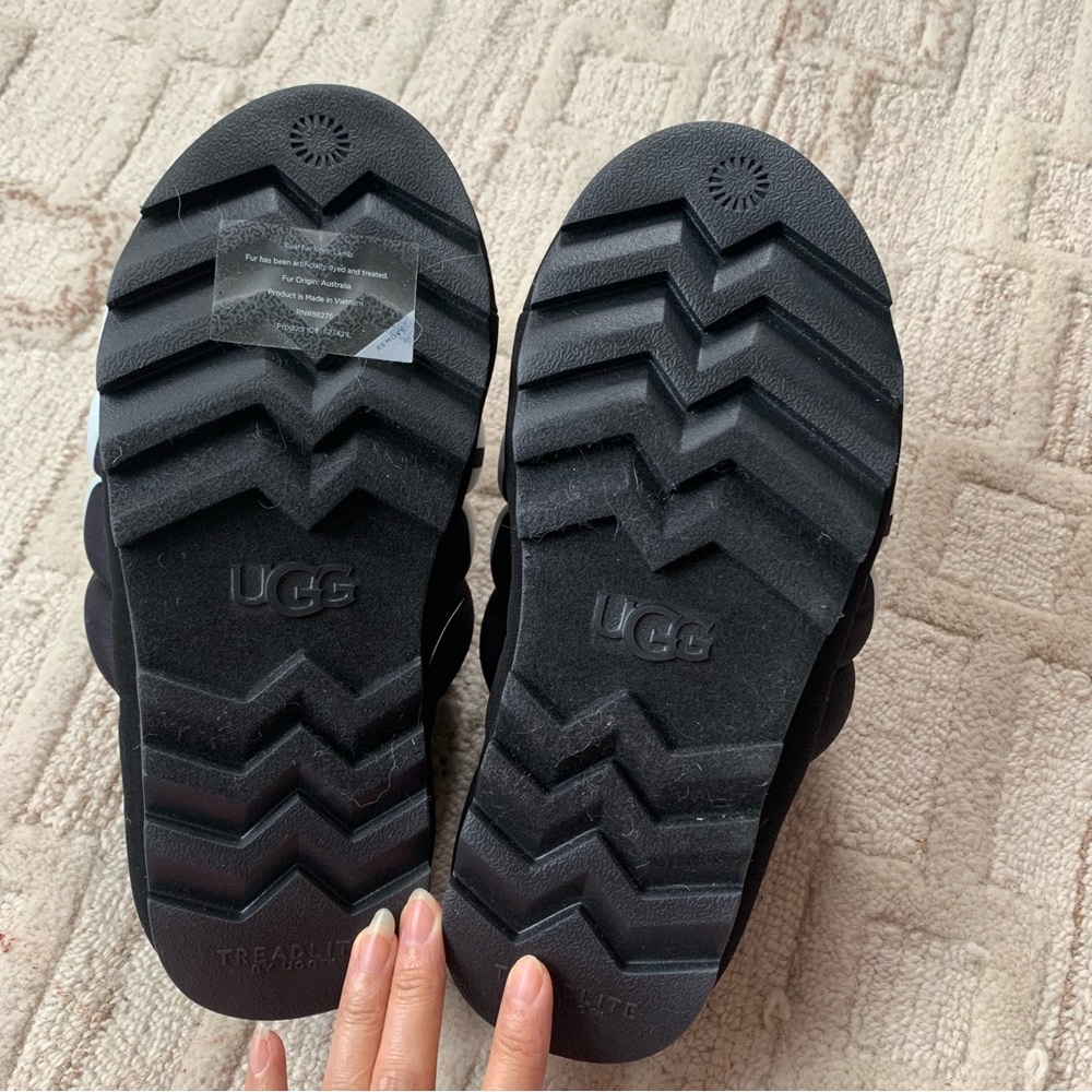 BrandNew UGG Maxi Slide Logo Super Cute! So fun! - Picture 4 of 12